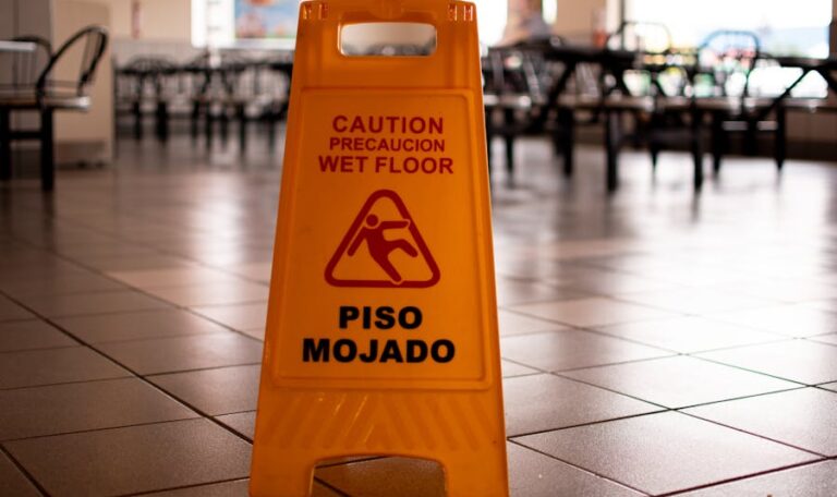 Slip and Fall Claims Under the Contributory Negligence Rule