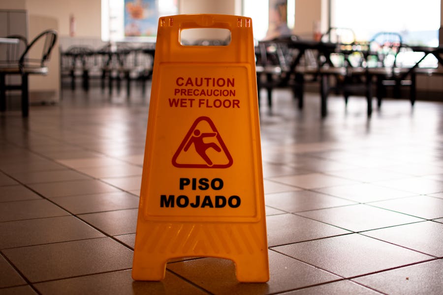 Slip and Fall Claims Under the Contributory Negligence Rule