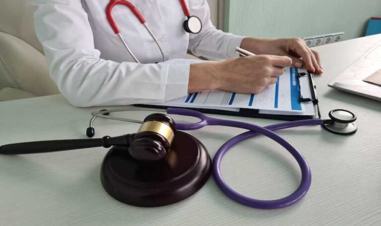 Seeking Justice: When to Contact a Medical Malpractice Attorney Chicago