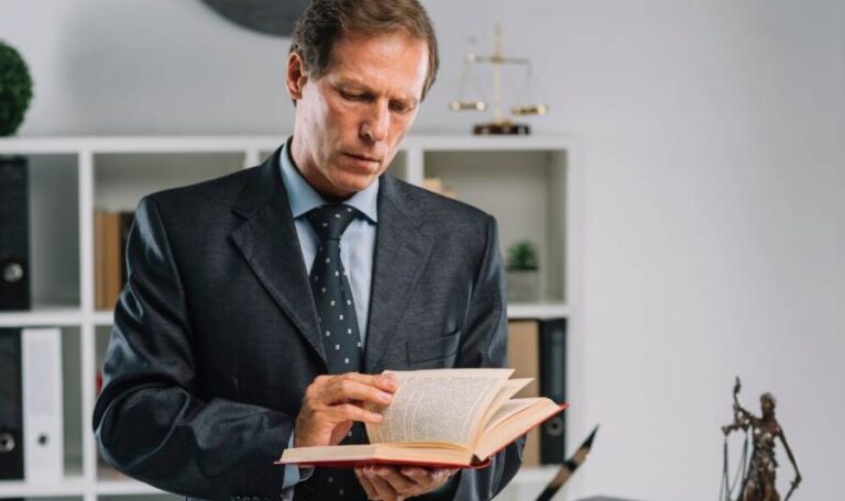 What Does a Class Action Attorney Do