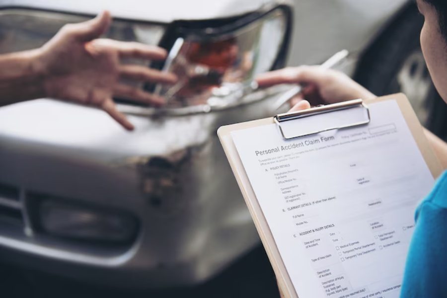 5 Key Benefits of Hiring a Car Accident Lawyer