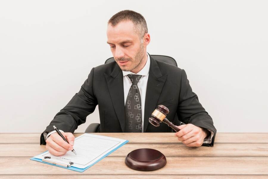 5 Scenarios Where a Criminal Defense Attorney is Essential