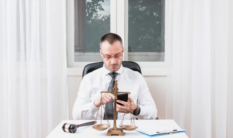 The Role of Testimonials and Case Results in Building a Lawyer’s Online Reputation