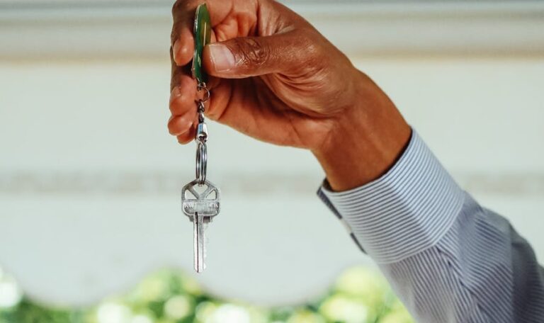 How Do You Sell a House in Probate Without Getting Stuck in Legal Delays