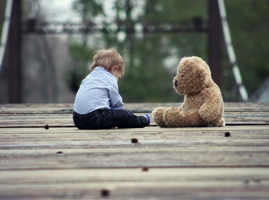 At what age can a child choose which parent to live with