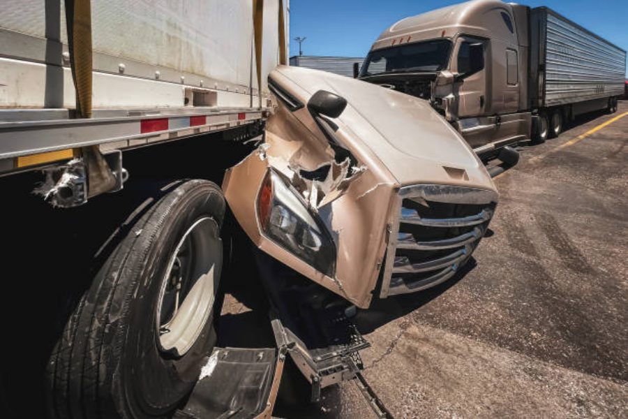 What Evidence Do You Need to Strengthen Your Truck Accident Case?