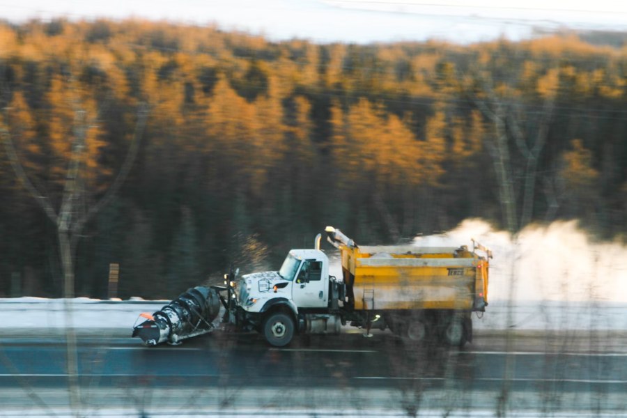 When to Hire a Truck Accident Lawyer