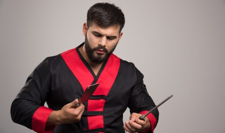 are switchblades illegal