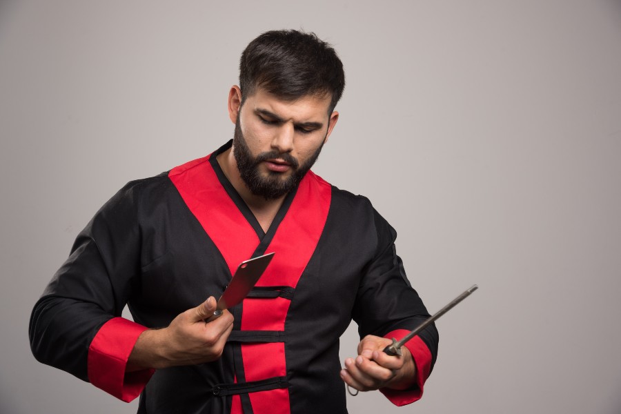 are switchblades illegal